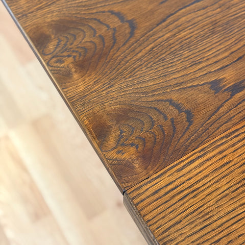 Danish round dining table in oak with 2 ext