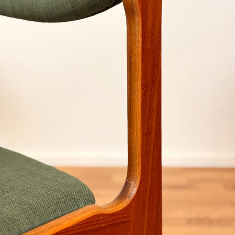 Danish set of 6 dining chairs in teak by Erik Buch
