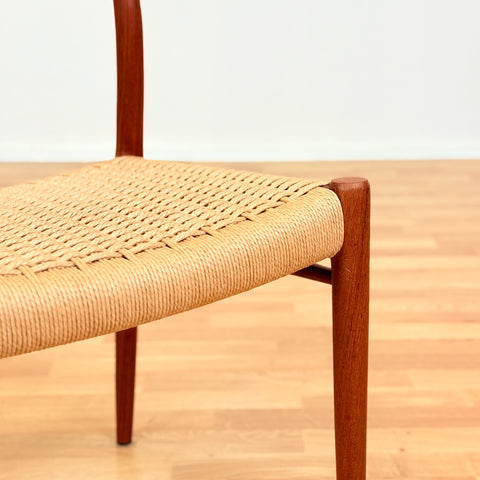 Danish set of 2 dining chairs 'model 75' by Niels O. Moller