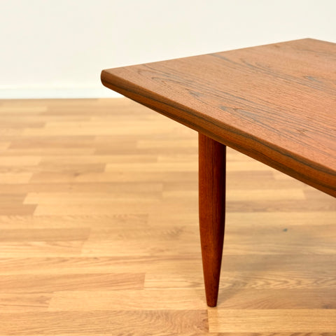 Danish sideboard in teak & beech