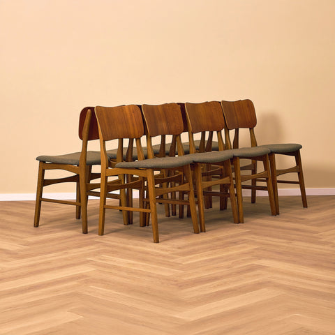 Danish dining chair in teak and oak by Ib Kofod-Larsen