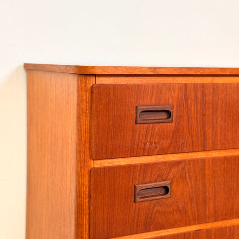 Chest of 3 drawers in teak, 1950s-60s, Denmark - Beyo Vintage