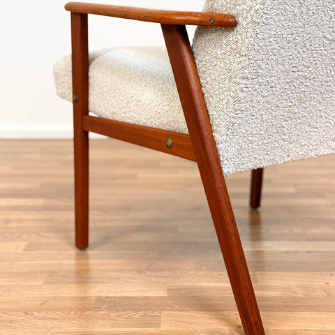 Armchair in bouclé & teak, 1950s-60s - Beyo Vintage