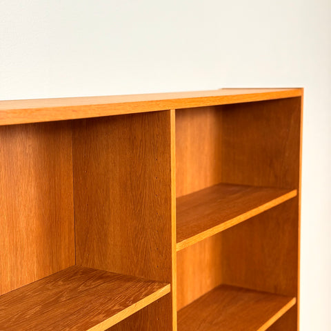 Bookshelf in oak by Åge Hundevad, 1960s-70s, Denmark