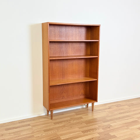 Bookshelf in teak, 1950s-60s, Sweden - Beyo Vintage