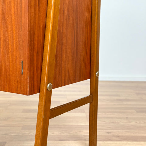 Bookshelf in teak, 1950s-60s, Sweden - Beyo Vintage