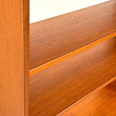 Bookshelf in teak, 1950s-60s, Sweden - Beyo Vintage