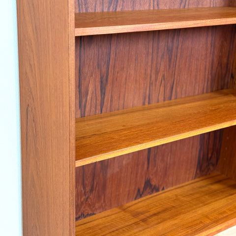 Bookshelf in teak, 1950s-60s, Sweden - Beyo Vintage
