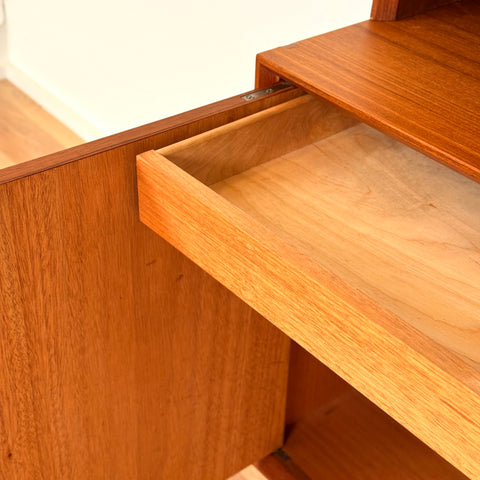 Bookshelf in teak and beech, 1960s-70s, Sweden - Beyo Vintage