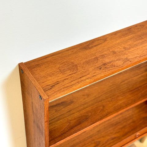 Bookshelf in teak with small drawers, 1950s-60s, Denmark - Beyo Vintage