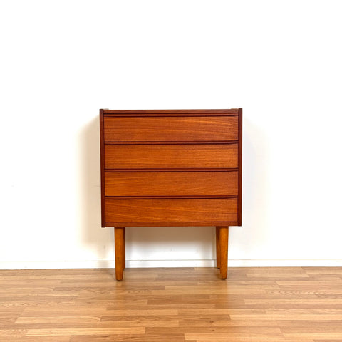 Chest of 4 drawers, 1950s-60s, Denmark - Beyo Vintage