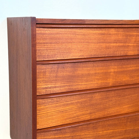 Chest of 4 drawers, 1950s-60s, Denmark - Beyo Vintage