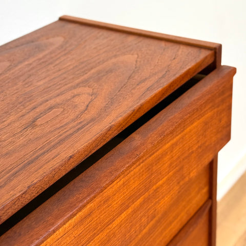 Chest of 4 drawers, 1950s-60s, Denmark - Beyo Vintage