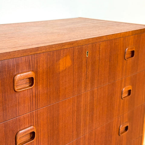 Chest of 4 drawers in teak, 1950s-60s, Sweden - Beyo Vintage