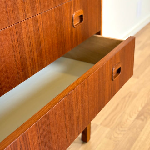 Chest of 4 drawers in teak, 1950s-60s, Sweden - Beyo Vintage