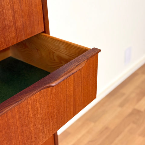 Chest of 5 drawers in teak, 1950s-60s, Denmark - Beyo Vintage