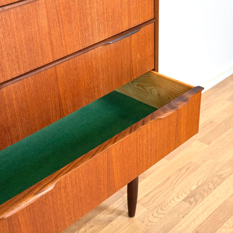 Chest of 5 drawers in teak, 1950s-60s, Denmark - Beyo Vintage