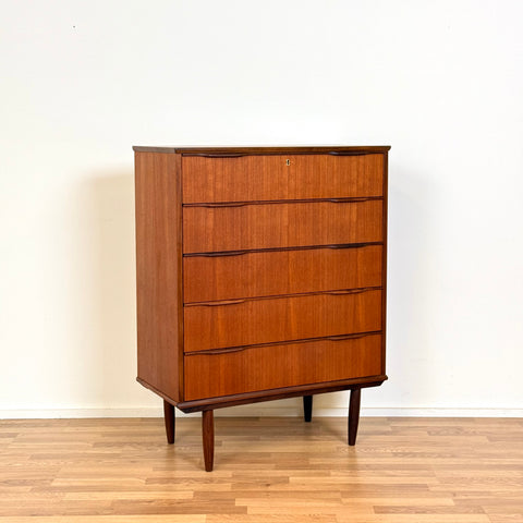 Chest of 5 drawers in teak, 1950s-60s, Denmark - Beyo Vintage