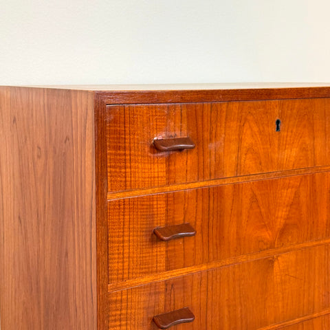Chest of 6 drawers in teak, 1950s-60s, Denmark - Beyo Vintage