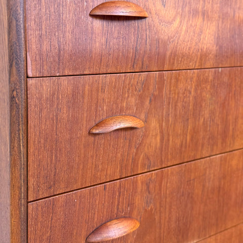 Chest of 6 drawers in teak, 1950s-60s, Denmark - Beyo Vintage