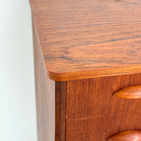 Chest of 6 drawers in teak, 1950s-60s, Denmark - Beyo Vintage