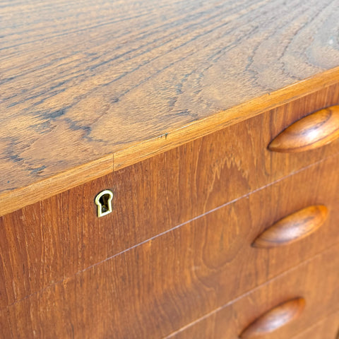 Chest of 6 drawers in teak, 1950s-60s, Denmark - Beyo Vintage