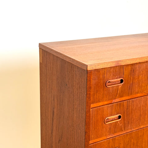 Chest of 6 drawers in teak, 1950s-60s, Denmark - Beyo Vintage