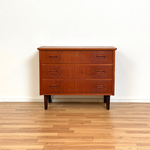 Chest of drawers in teak, 1950s-60s, Denmark - Beyo Vintage