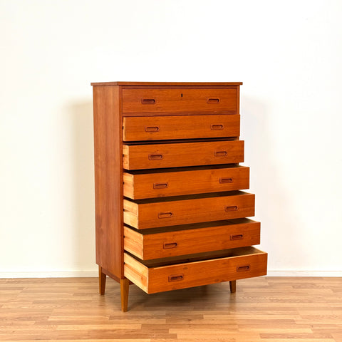 Chest of 7 drawers in teak, 1950s-60s, Denmark - Beyo Vintage