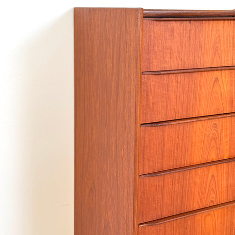 Chest of 6 drawers in teak, 1950s-60s, Denmark - Beyo Vintage