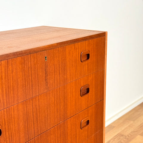 Chest of 4 drawers in teak, 1950s-60s, Sweden - Beyo Vintage