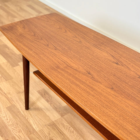 Coffee table in teak, 1950s-60s, Denmark - Beyo Vintage