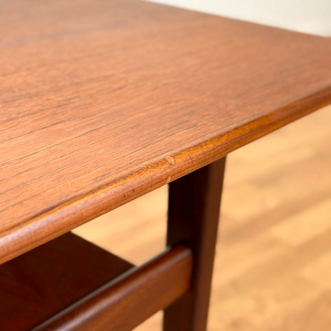 Coffee table in teak, 1950s-60s, Denmark - Beyo Vintage
