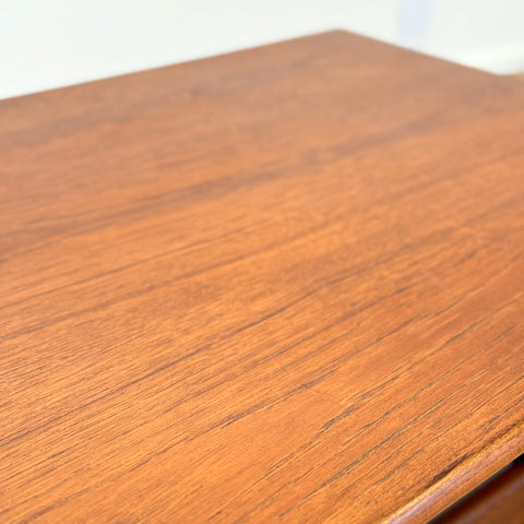 Coffee table in teak, 1950s-60s, Denmark - Beyo Vintage