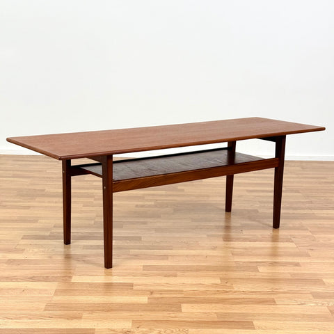 Coffee table in teak, 1950s-60s, Denmark - Beyo Vintage