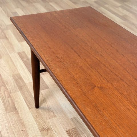 Coffee table in teak, 1950s-60s, Denmark - Beyo Vintage