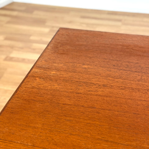 Coffee table in teak, 1950s-60s, Denmark - Beyo Vintage