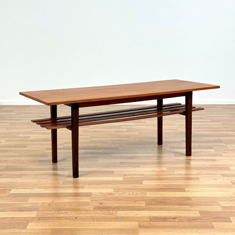 Coffee table in teak, 1950s-60s, Denmark - Beyo Vintage
