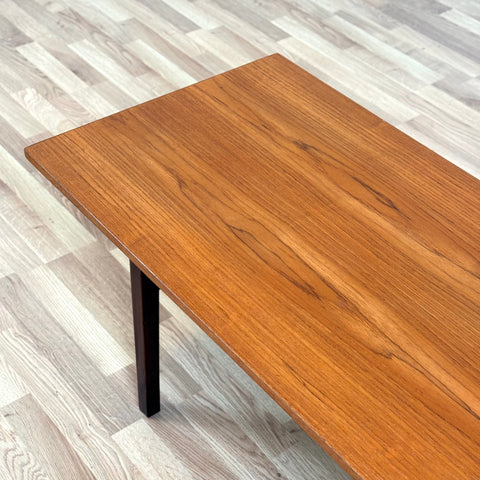 Coffee table in teak, 1950s-60s, Denmark - Beyo Vintage