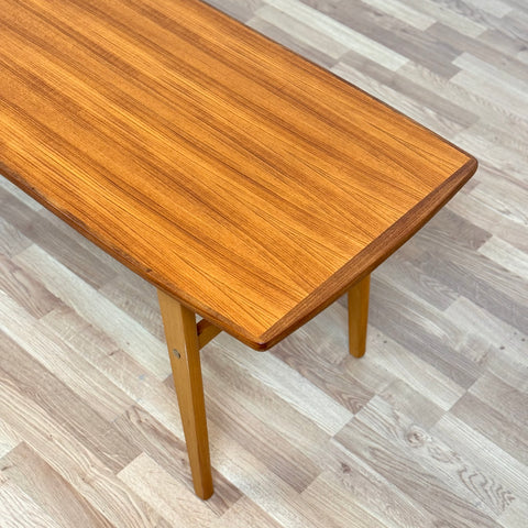 Coffee table in teak, 1950s-60s, Sweden - Beyo Vintage