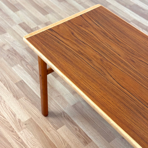 Coffee table in teak, 1950s-60s - Beyo Vintage