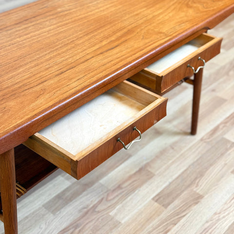 Coffee table in teak with 4 drawers, 1950s-60s, Denmark - Beyo Vintage