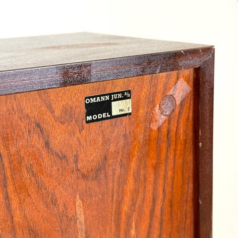 Bookshelf in Santos rosewood by Omann Jun, 1950s-60s, Denmark - Beyo Vintage