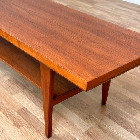 Coffee table in teak, 1950s-60s, Denmark - Beyo Vintage