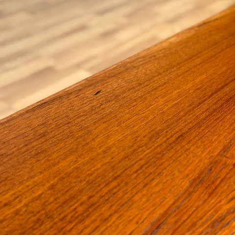 Coffee table in teak, 1950s-60s, Denmark - Beyo Vintage