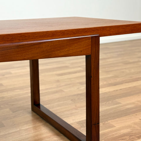 Coffee table in teak, 1950s-60s, Denmark - Beyo Vintage
