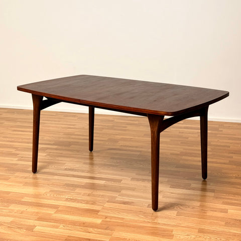 Danish dining table in Santos rosewood by Bruno Hansen