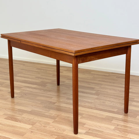 Dining table in teak, 1950s-60s, Denmark - Beyo Vintage