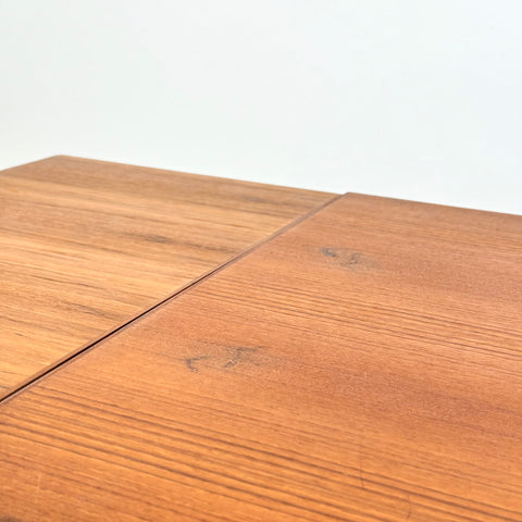 Dining table in teak, 1950s-60s, Denmark - Beyo Vintage