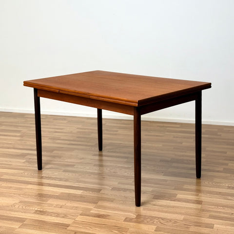 PRICE Dining table in teak, 1950s-60s, Denmark - Beyo Vintage